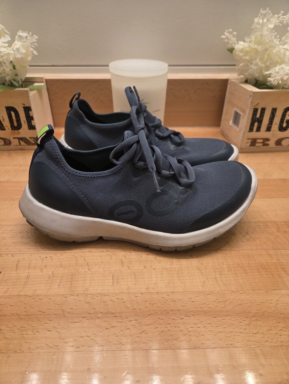 OOFOS OOmg Sport LS Recovery Sneakers Blue Women's Size 9